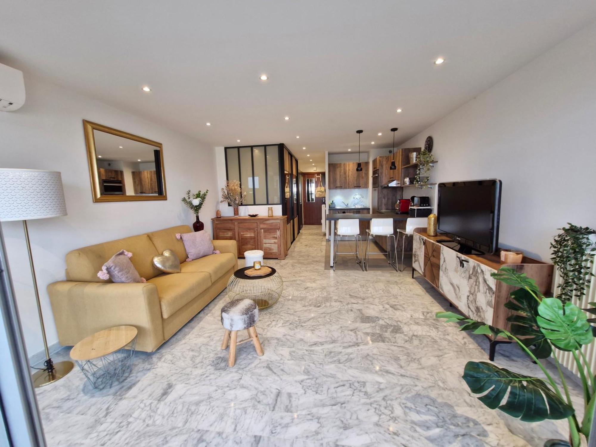 Sunny And Cosy Sea View Studio Antibes Exteriör bild